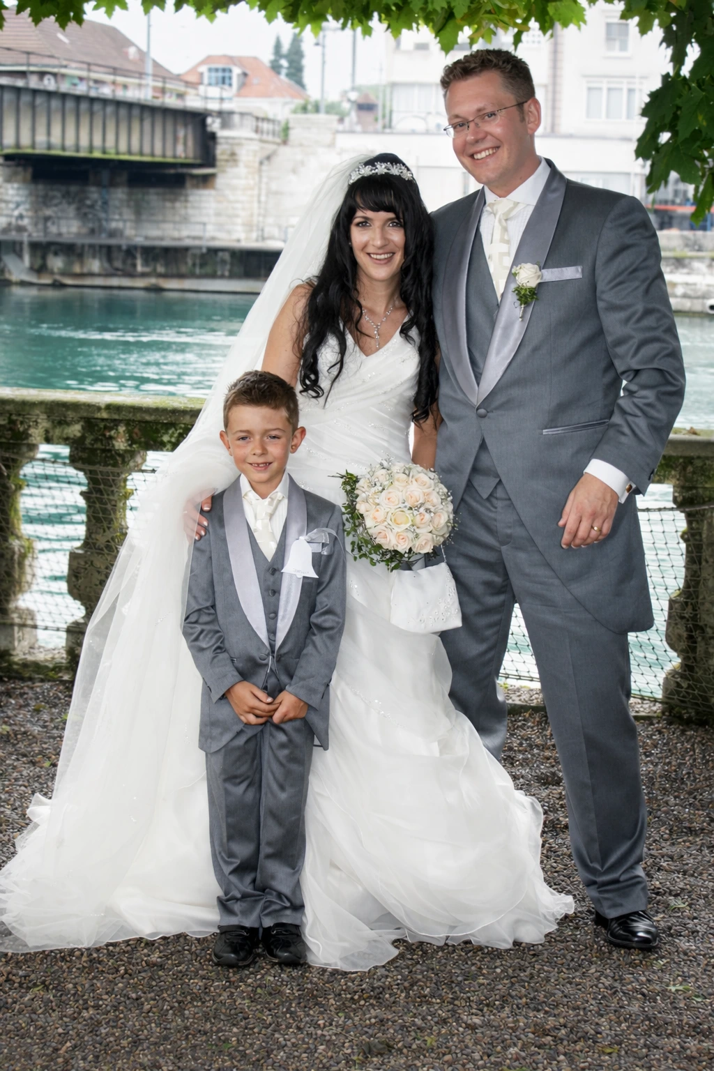 Hochzeitsanzug von Familie Kauf